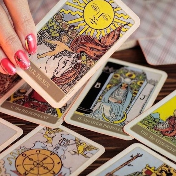 2 Question Tarot Card Reading - Picture 1 of 10